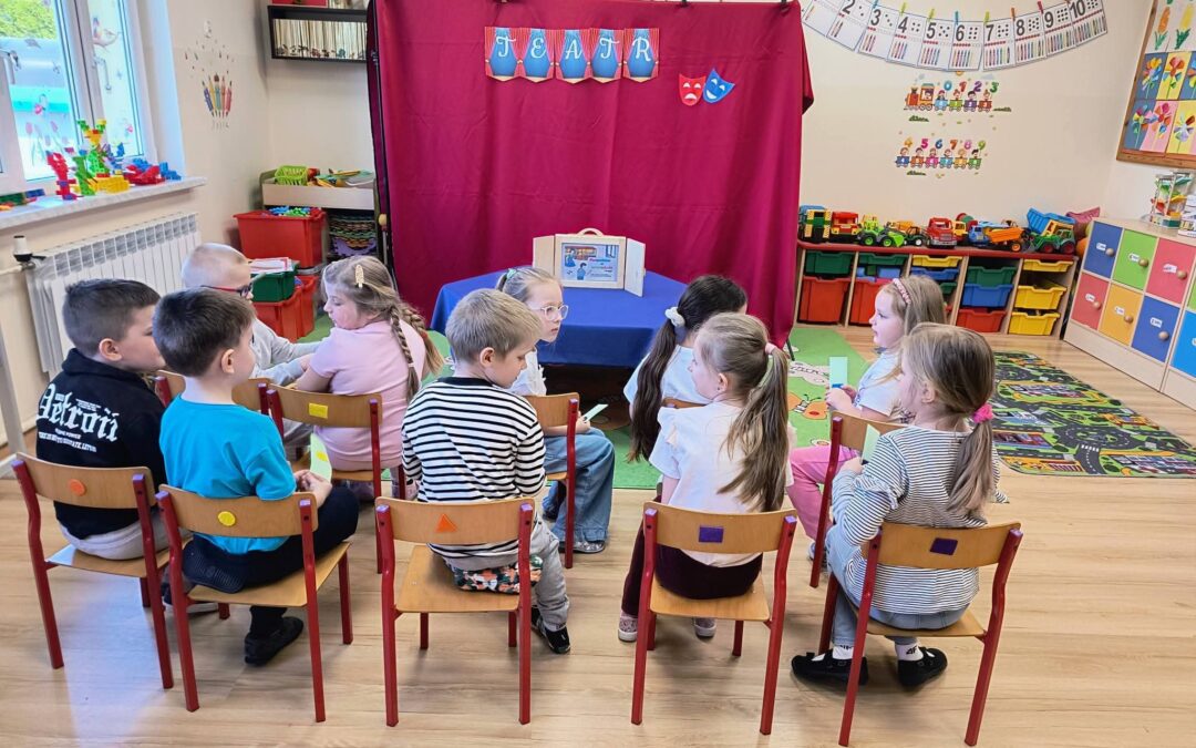 Teatrzyk kamishibai w przedszkolu
